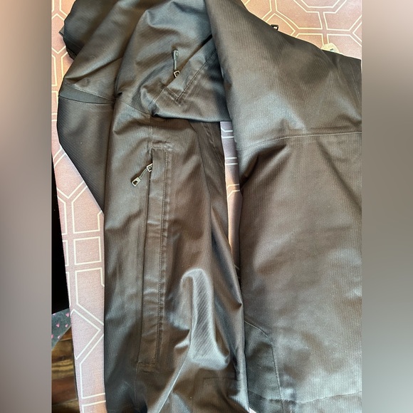 Patagonia Women’s Ski Pant - Picture 8 of 9